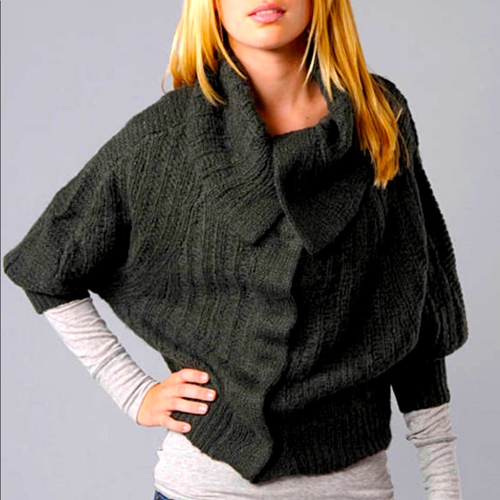 FREE PEOPLE GREEN TEXTURED DOLMAN CARDIGAN Small